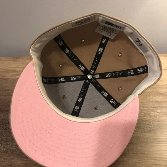 NEW ERA EXCLUSIVE 59FIFTY FLORIDA MARLINS W/ 1997 WORLD SERIES PATCH 7 1/4, TAN - Picture 5 of 6